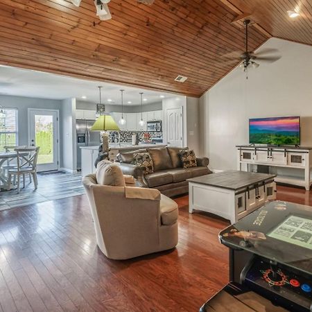 Sweet Pea Cottage Updated Furnishings Arcade Game Hoa Community Outdoor Pool Pigeon Forge Ngoại thất bức ảnh